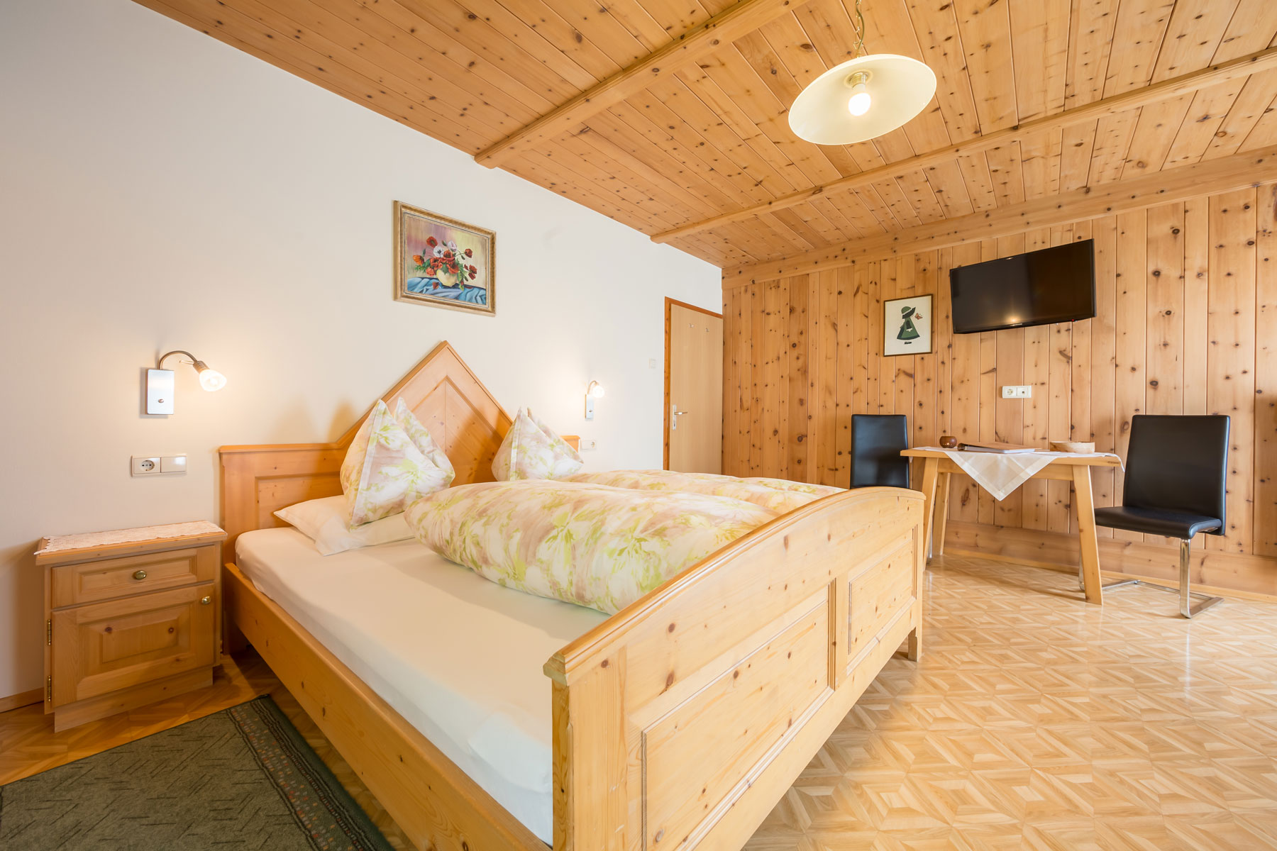 Zweites Schlafzimmer Ansicht 1 Hörneggile-Blick